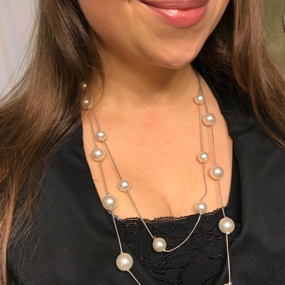 GratefulMaker Jewelry - NEW!💙💎PEARL SILVER LOOK NECKLACE💎💙DOUBLE LAYER